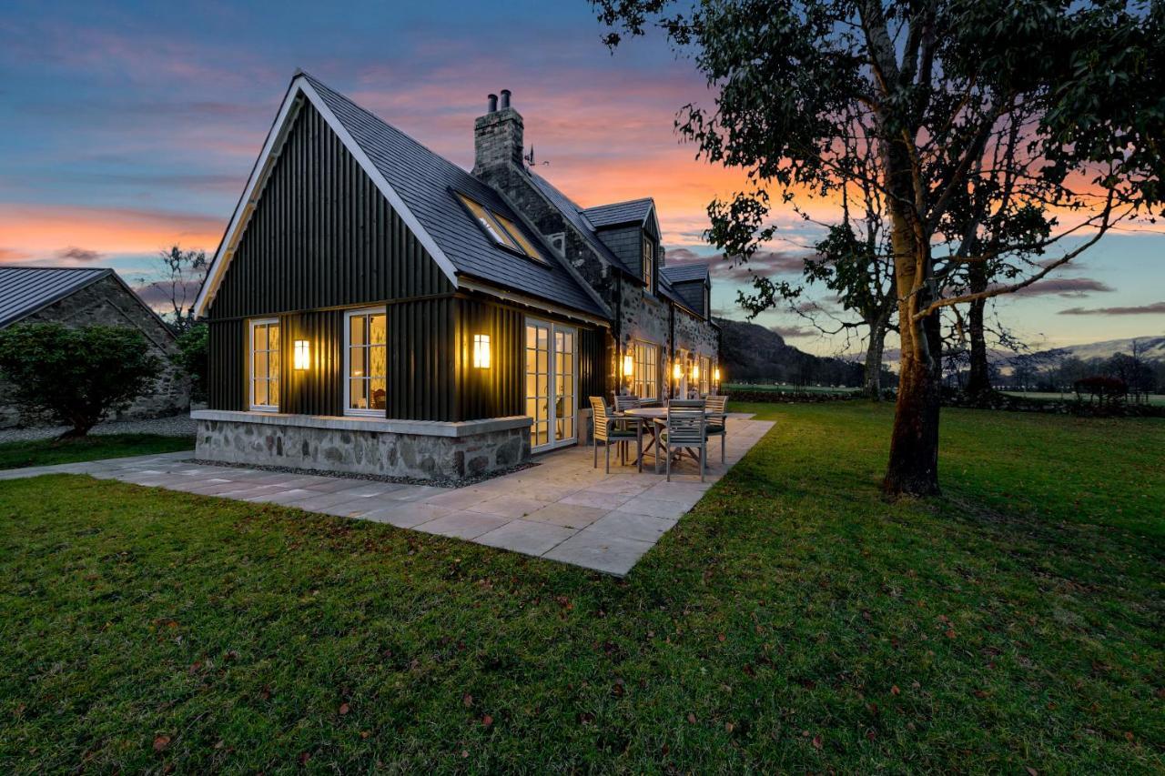 Dalveich Cottage, Hot Tub, 2 Bedroom, Lochearnhead Bagian luar foto